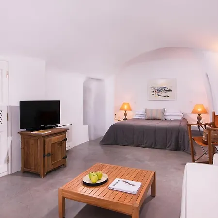 Pezoules Of 4*